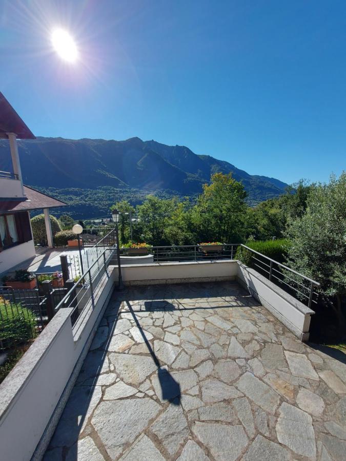 Casa Vacanza Il Glicine Casale Corte Cerro Zewnętrze zdjęcie