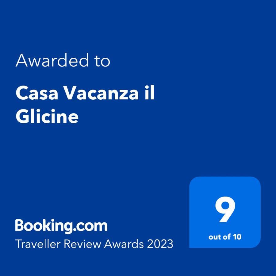 Casa Vacanza Il Glicine Casale Corte Cerro Zewnętrze zdjęcie