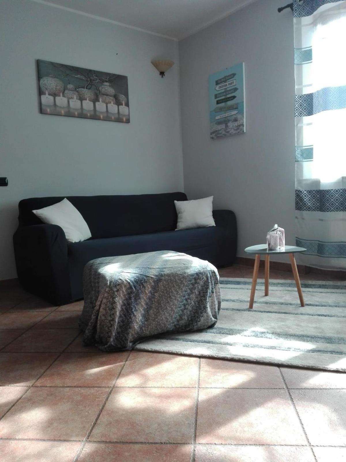 Casa Vacanza Il Glicine Casale Corte Cerro Zewnętrze zdjęcie