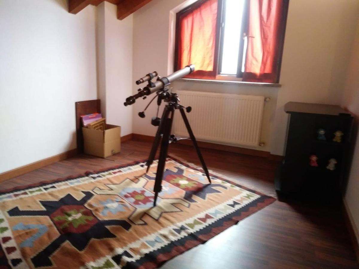 Casa Vacanza Il Glicine Casale Corte Cerro Zewnętrze zdjęcie